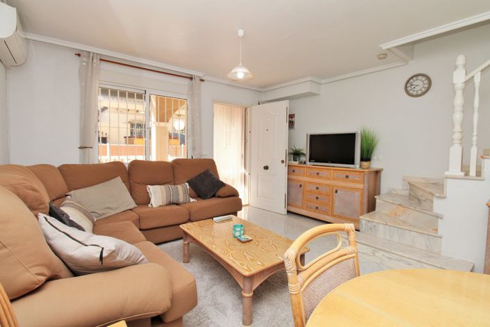 Image No.7-3 Bed Townhouse for sale