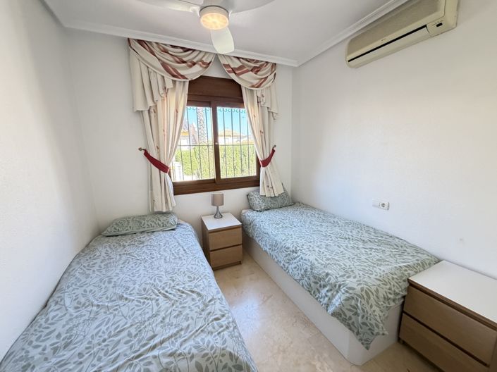 Image No.8-2 Bed Bungalow for sale