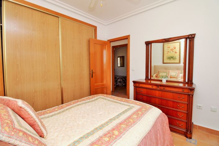 Image No.18-3 Bed Townhouse for sale