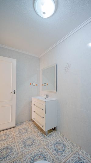 Image No.38-2 Bed Apartment for sale