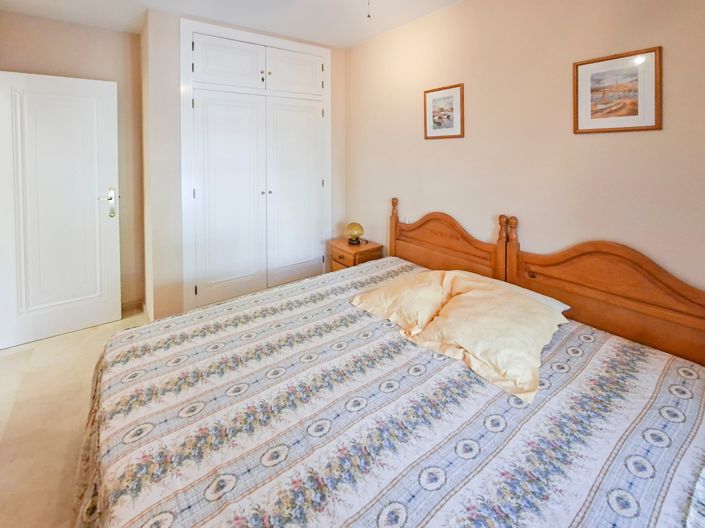 Image No.7-2 Bed Townhouse for sale