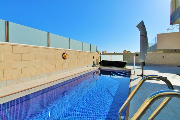 Image No.28-3 Bed Villa for sale