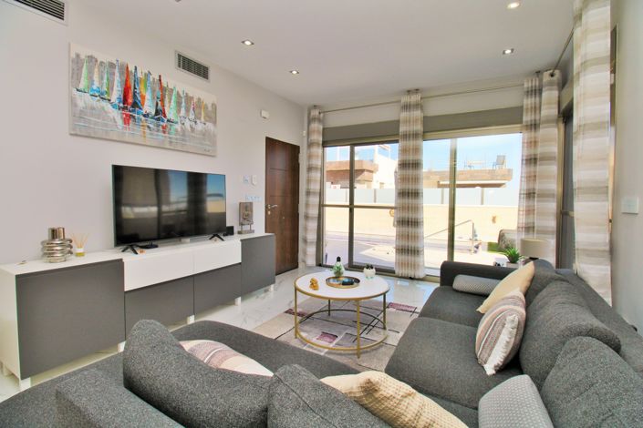 Image No.6-3 Bed Villa for sale