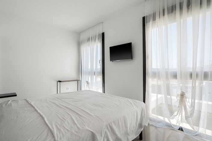 Image No.17-3 Bed Villa for sale