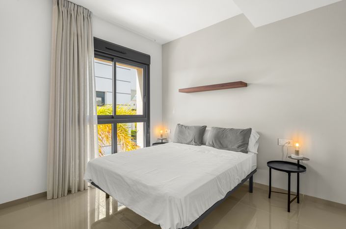 Image No.20-3 Bed Villa for sale