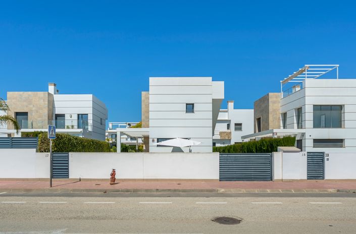 Image No.40-3 Bed Villa for sale