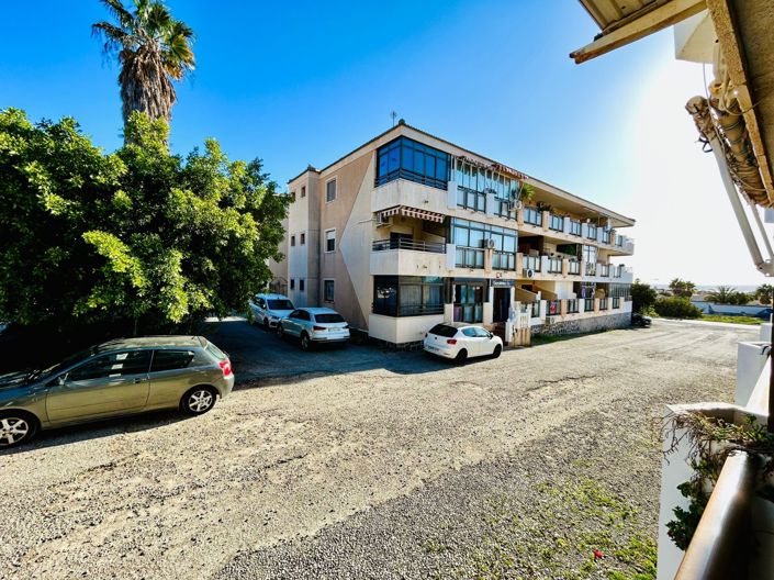 Image No.38-1 Bed Apartment for sale