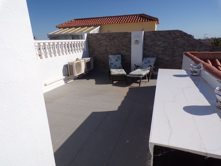 Image No.25-2 Bed Apartment for sale