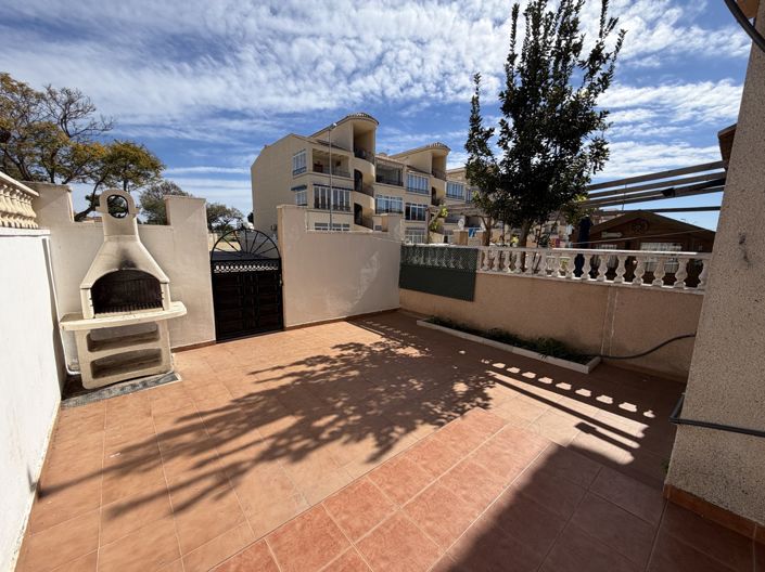 Image No.22-2 Bed Townhouse for sale