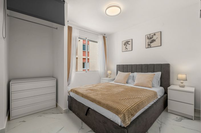 Image No.22-3 Bed Apartment for sale