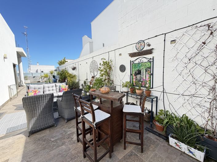 Image No.26-3 Bed Villa for sale