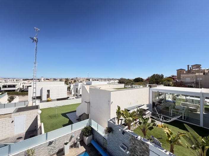 Image No.32-3 Bed Villa for sale