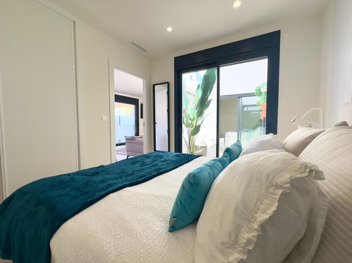 Image No.18-2 Bed Bungalow for sale