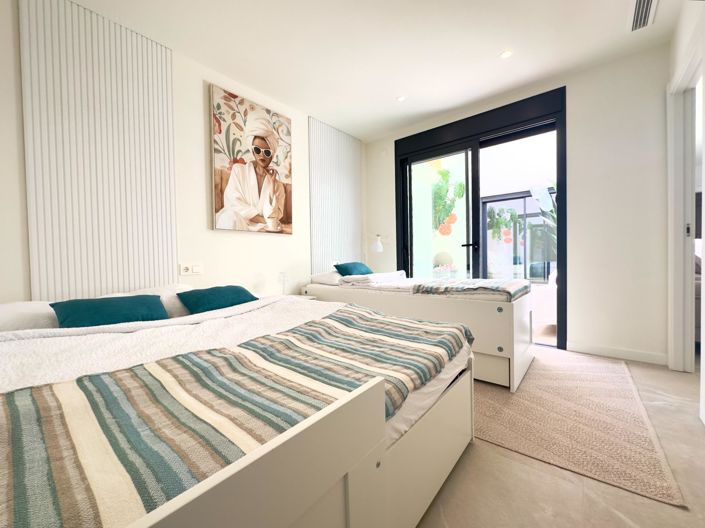 Image No.22-2 Bed Bungalow for sale