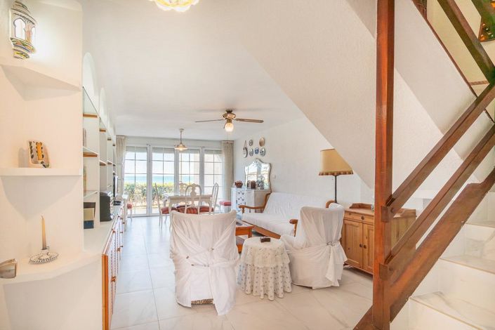 Image No.13-2 Bed Townhouse for sale