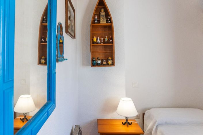 Image No.36-2 Bed Townhouse for sale