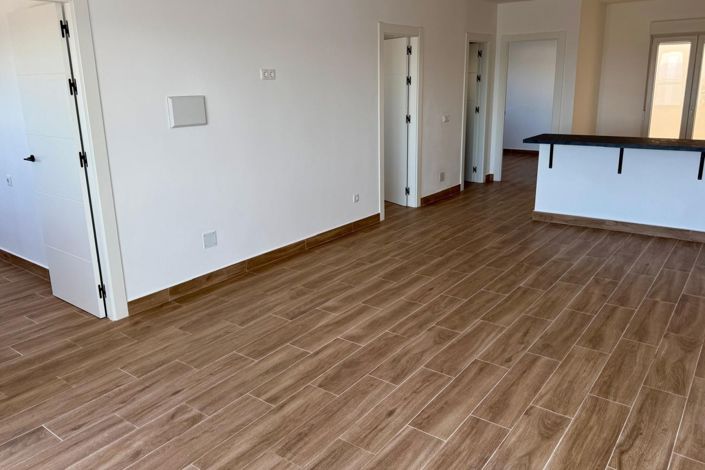 Image No.8-3 Bed Semi-Detached for sale