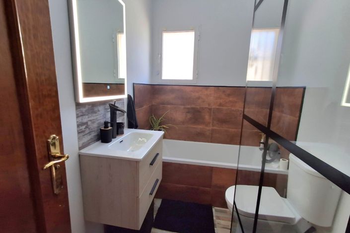 Image No.11-4 Bed Villa for sale