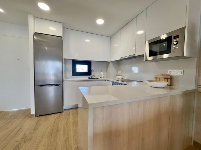 Image No.16-2 Bed Bungalow for sale