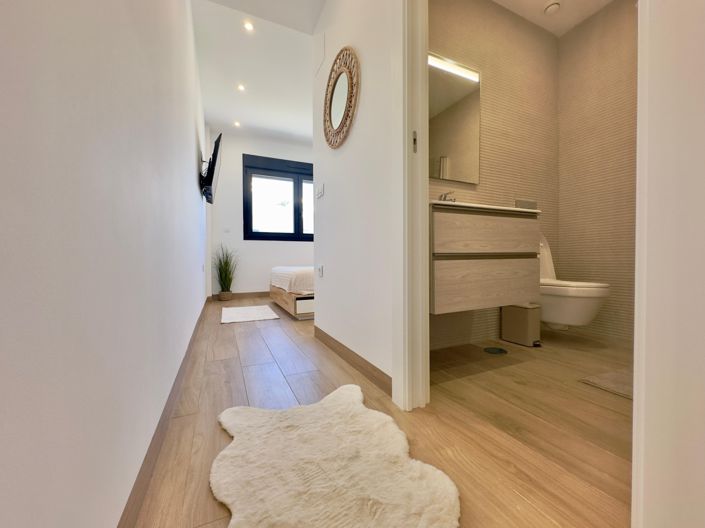 Image No.22-2 Bed Bungalow for sale