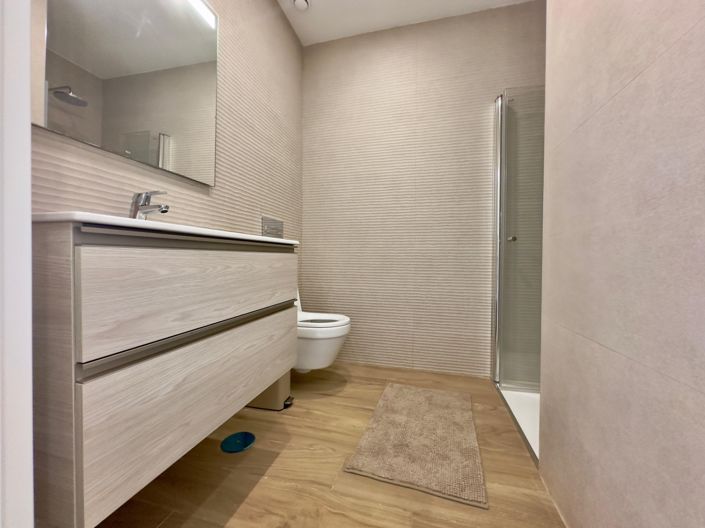 Image No.26-2 Bed Bungalow for sale