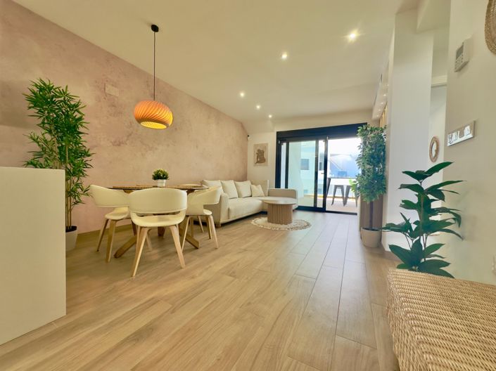 Image No.4-2 Bed Bungalow for sale