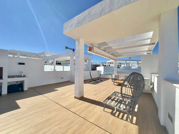 Image No.40-2 Bed Bungalow for sale