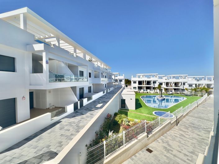 Image No.43-2 Bed Bungalow for sale