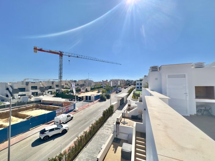 Image No.49-2 Bed Bungalow for sale