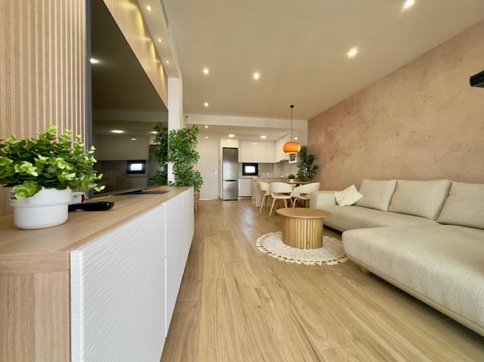 Image No.8-2 Bed Bungalow for sale