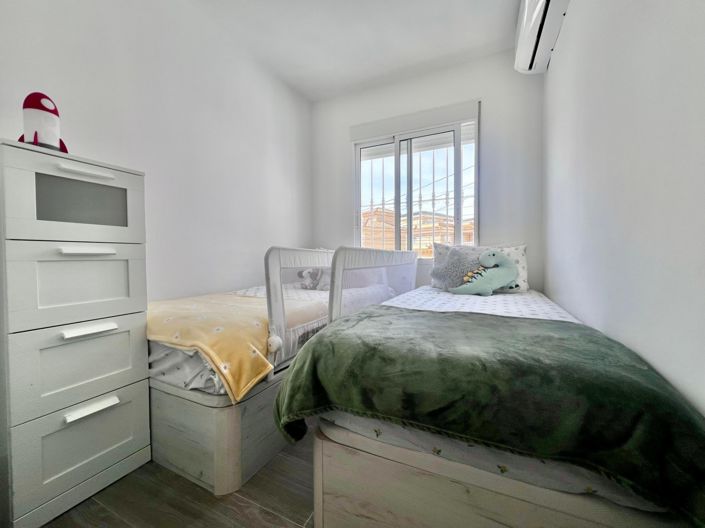 Image No.14-5 Bed Villa for sale