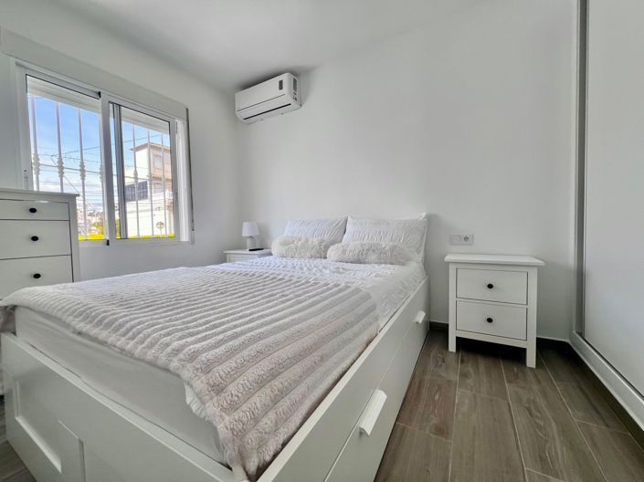 Image No.18-5 Bed Villa for sale