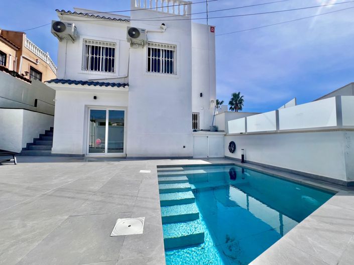 Image No.24-5 Bed Villa for sale