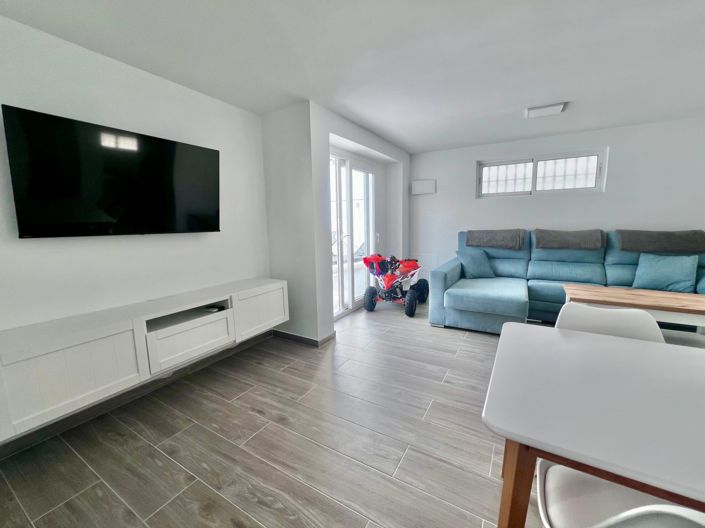 Image No.27-5 Bed Villa for sale