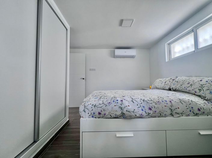 Image No.34-5 Bed Villa for sale