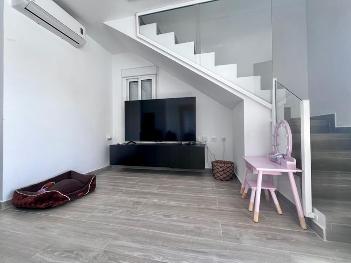 Image No.6-5 Bed Villa for sale