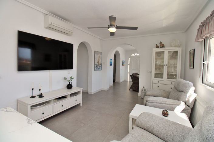 Image No.21-3 Bed Villa for sale