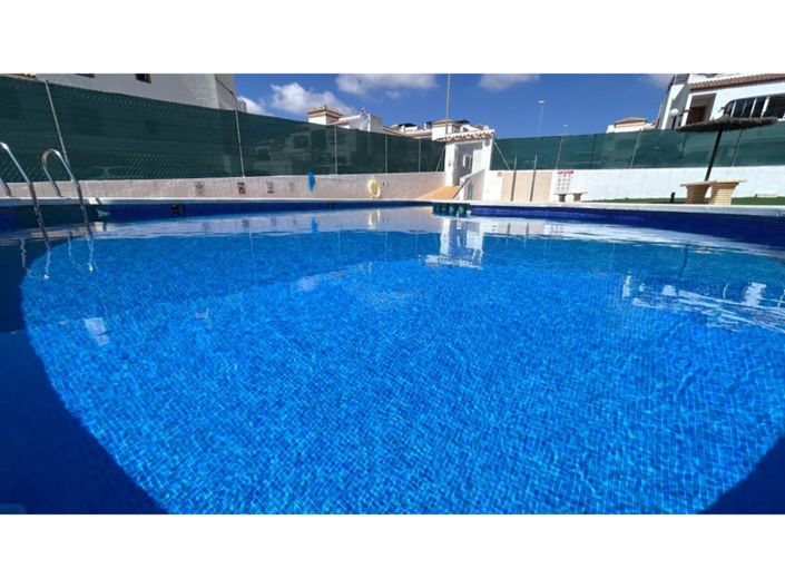 Image No.15-2 Bed Apartment for sale