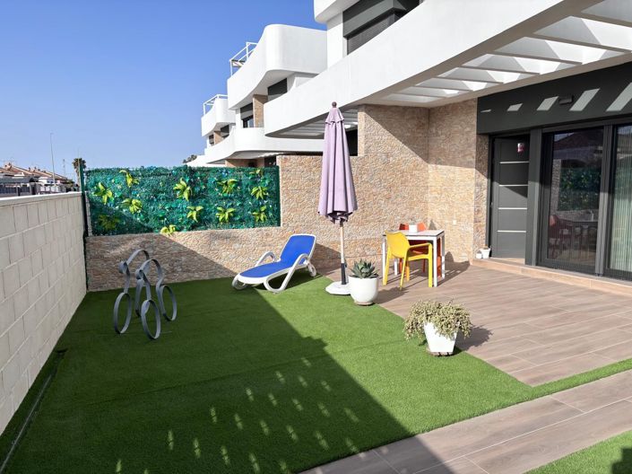 Image No.2-2 Bed Villa for sale