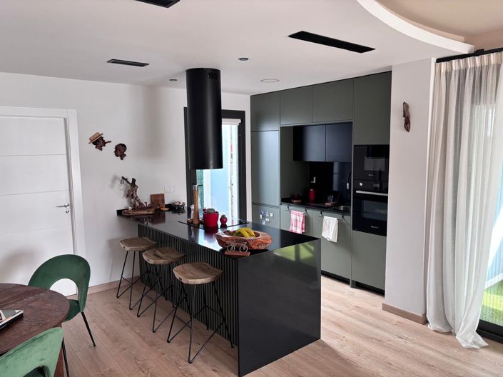 Image No.4-2 Bed Villa for sale