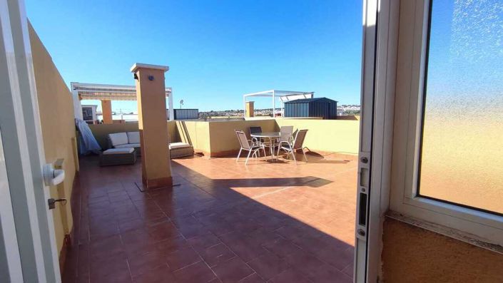 Image No.20-2 Bed Apartment for sale