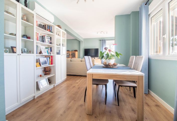 Image No.2-3 Bed Villa for sale