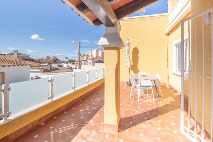 Image No.20-3 Bed Villa for sale