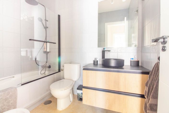 Image No.27-3 Bed Villa for sale