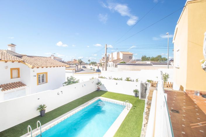 Image No.44-3 Bed Villa for sale