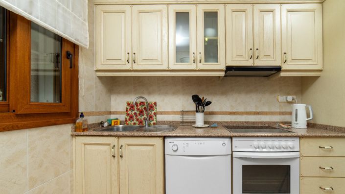 Image No.16-2 Bed Villa for sale