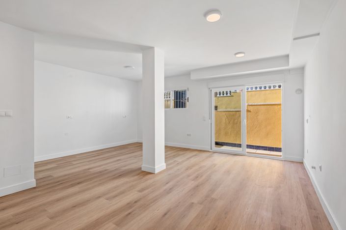 Image No.22-3 Bed Semi-Detached for sale