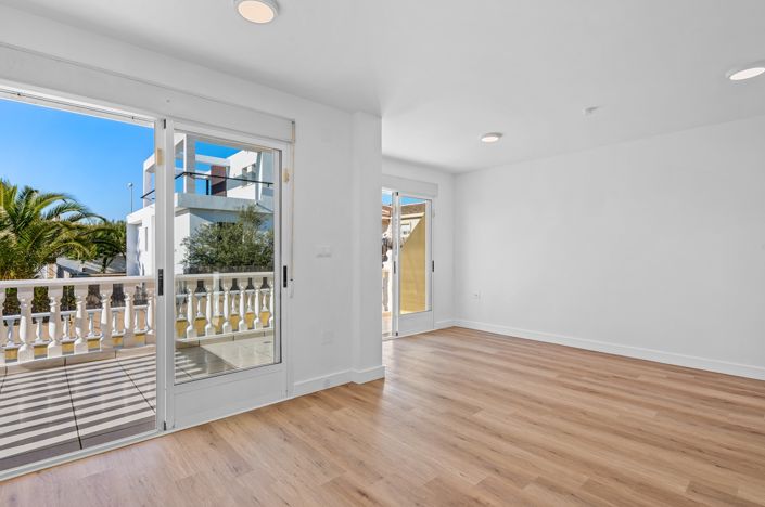 Image No.9-3 Bed Semi-Detached for sale