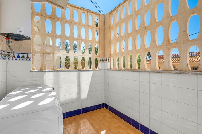 Image No.14-3 Bed Bungalow for sale