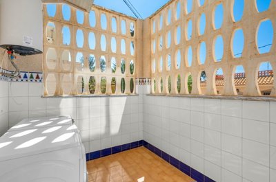 o1jkvbniav1uig1bsk9e681nf03b